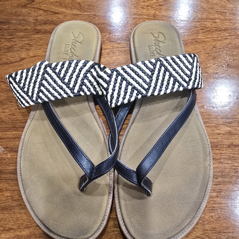 Skechers Women's Size 7 Strappy Sandal Black White Tan Braided Slip On Synthetic